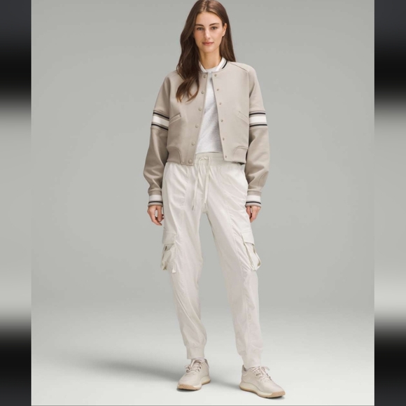 Lululemon Dance Studio Relaxed-Fit Mid-Rise Cargo Jogger bone medium - Picture 2 of 7